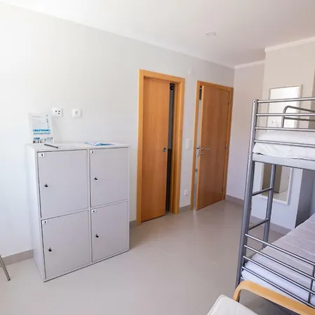 Auberge de jeunesse Atlantic *